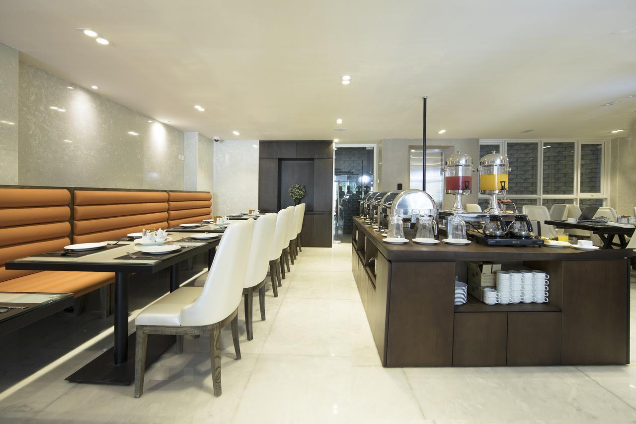 The Blue Hotel โฮจิมินห์ซิตี้ ภายนอก รูปภาพ