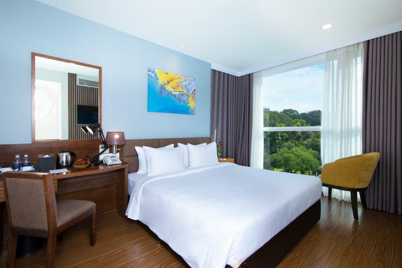 The Blue Hotel โฮจิมินห์ซิตี้ ภายนอก รูปภาพ